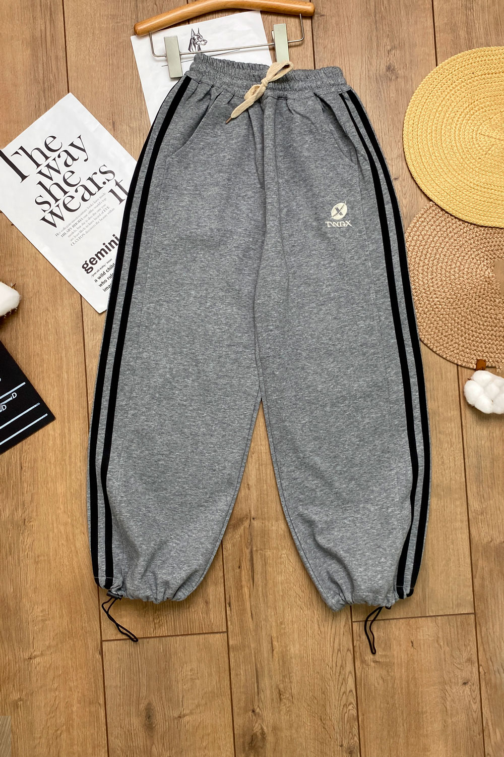 Брюки спортивные для девочек детская одежда оптом Томико