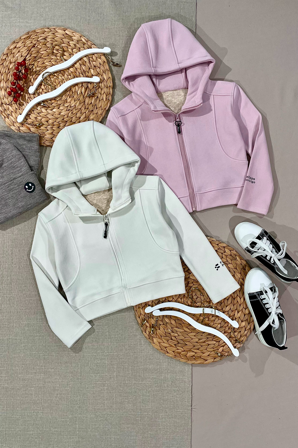 Фуфайка для девочек детская одежда оптом Томико